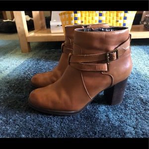 Sperry ankle booties tanned leather